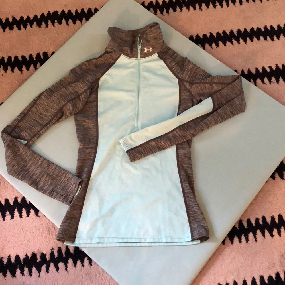 Underarmour Grey and light blue running warmup